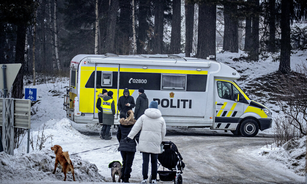 POLITIBOBIL: I dagene etter at politiet gikk ut med saken, mottok de flere hundre tips. Flere av dem kom fra forbipasserende ved Langvannet. Photo: Bøjrn Langsem 