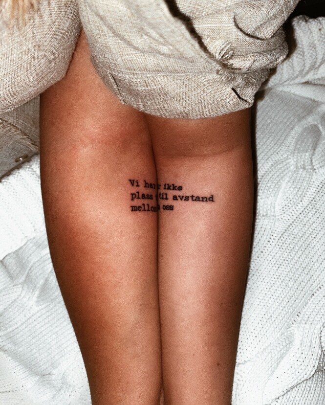 MOR OG DATTER-TATOVERING: Duoen har nylig tatt en tatovering for å vise sin kjærlighet for hverandre. FOTO: Privat MOR OG DATTER-TATOVERING: Duoen har nylig tatt en tatovering for å vise sin kjærlighet for hverandre. FOTO: Privat
