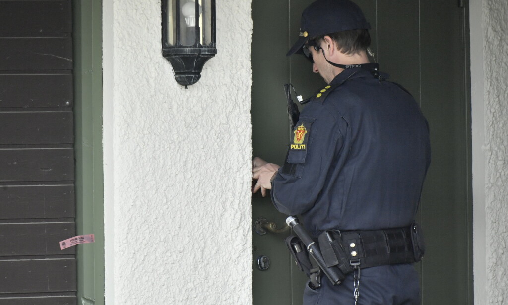 LEADED HOUSING: Police on Friday closed the door of the house of the married couple in Sloraveien in Lørenskog. This may indicate that they will focus on other areas of exploration in the future. Photo: Lars Edamientos Bones / Dagbladet 