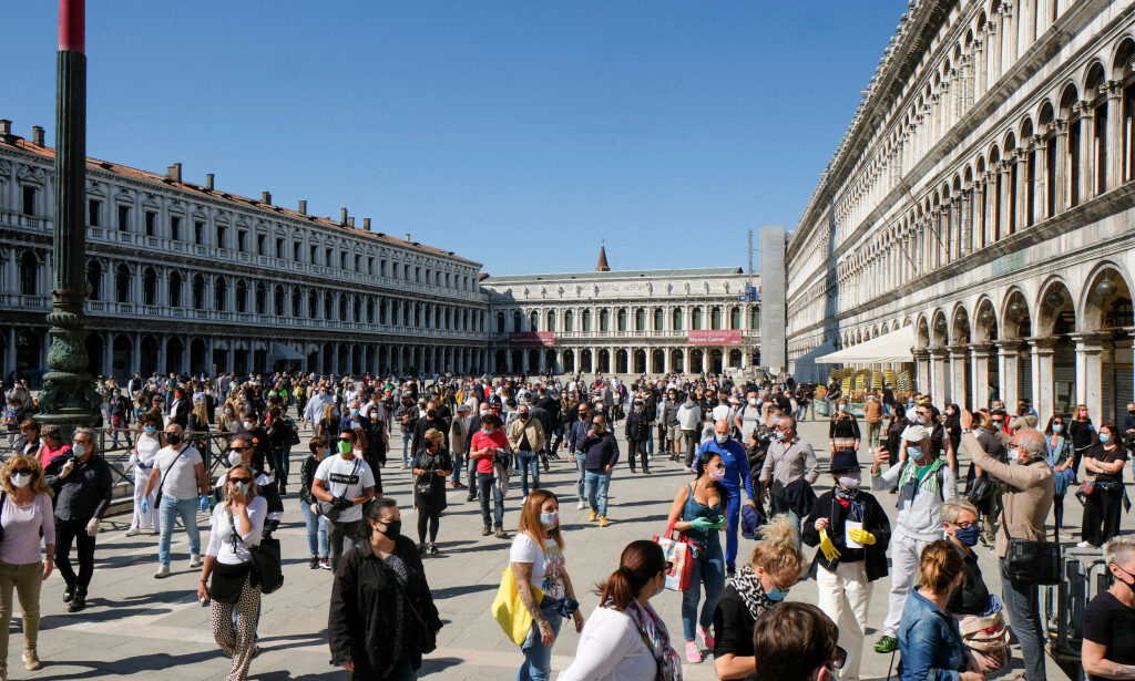 VENICE: On Monday, there were also a lot of people looking at St. Mark's Square in Venice. Italy has had the longest running of the bulls in Europe, but the region of Lombardy in the north of the country is the most affected. Photo: Reuters 