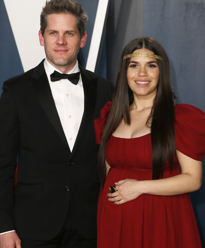 <strong>TOBARNSFORELDRE:</strong> I et innlegg på Instagram avslører skuespiller America Ferrera at hun og ektemannen Ryan Piers Williams har blitt foreldre for andre gang. Foto: NTB Scanpix <strong>TOBARNSFORELDRE:</strong> I et innlegg på Instagram avslører skuespiller America Ferrera at hun og ektemannen Ryan Piers Williams har blitt foreldre for andre gang. Foto: NTB Scanpix