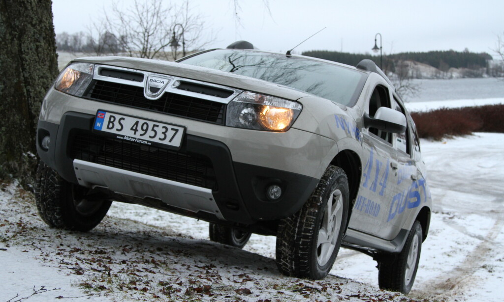 DACIA PÅ BUNNEN: Renaults billigmerke Dacia går oftest igjen blant bilene med mange feil. I Norge er Duster den billigste familie-SUVen i butikken. Foto: Rune Korsvoll DACIA PÅ BUNNEN: Renaults billigmerke Dacia går oftest igjen blant bilene med mange feil. I Norge er Duster den billigste familie-SUVen i butikken. Foto: Rune Korsvoll