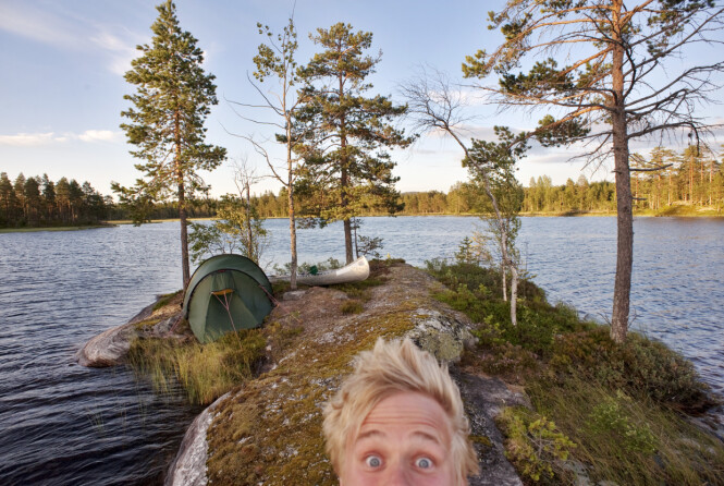 PARADIS: Naturen kan by på de mest fantastiske teltplasser. Her har Marius funnet sin, ved padleparadiset Fjorda på Hadeland. FOTO: Marius Nergård Pettersen PARADIS: Naturen kan by på de mest fantastiske teltplasser. Her har Marius funnet sin, ved padleparadiset Fjorda på Hadeland. FOTO: Marius Nergård Pettersen