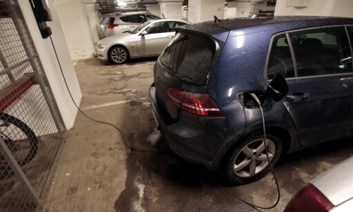 En støtteordning for ladeklare borettslag og sameier kan bidra til økt aktivitet i elektrobransjen, mener Norsk elbilforening.
Foto: Lise Åserud / NTB scanpix En støtteordning for ladeklare borettslag og sameier kan bidra til økt aktivitet i elektrobransjen, mener Norsk elbilforening.
Foto: Lise Åserud / NTB scanpix