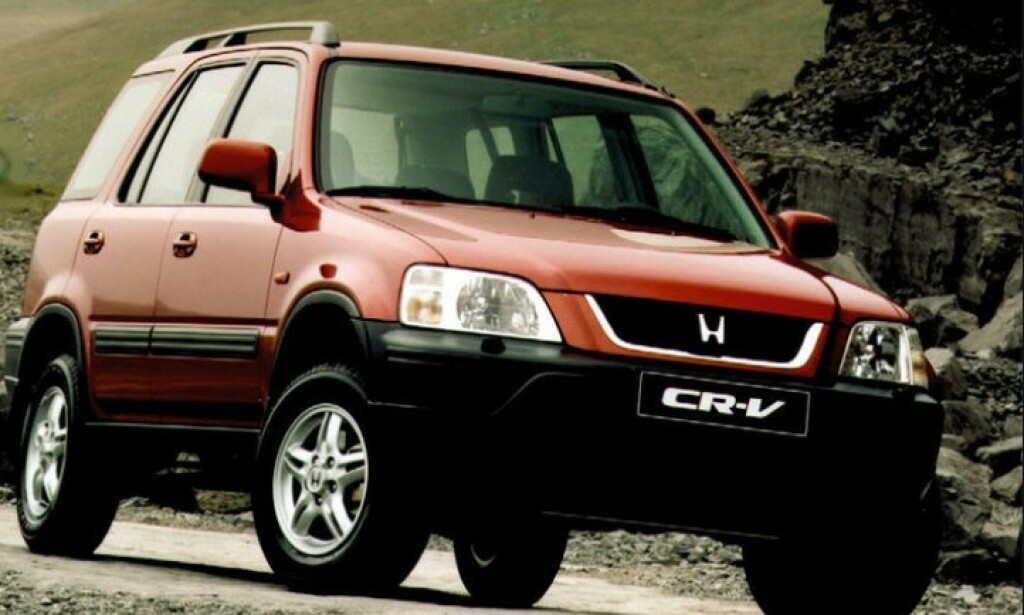 POPULÆRE BILER: Både Honda og Toyota kaller nå tilbake populære biler for å bytte kollisjonsputer. Eldre Honda CR-V-modeller er en av de berørte. Foto: Honda POPULÆRE BILER: Både Honda og Toyota kaller nå tilbake populære biler for å bytte kollisjonsputer. Eldre Honda CR-V-modeller er en av de berørte. Foto: Honda