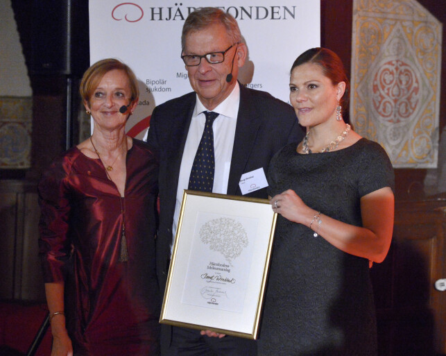 PRISBELØNNET: Bengt Winblad under utdelingen av Hjärnfondens jubileumspris i 2015. Her sammen med generalsekretær Gunilla Steinwall (venstre) og kronprinsesse Victoria. Foto: Janerik Henriksson/ TT / NTB scanpix PRISBELØNNET: Bengt Winblad under utdelingen av Hjärnfondens jubileumspris i 2015. Her sammen med generalsekretær Gunilla Steinwall (venstre) og kronprinsesse Victoria. Foto: Janerik Henriksson/ TT / NTB scanpix