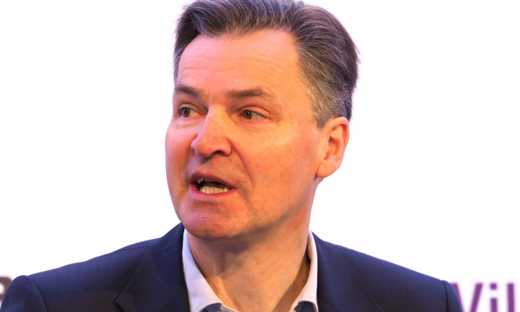 VIL ÅPNE OPP: Heathrows flyplassjef John Holland-Kaye Chief tar til orde for å åpne for flytrafikk mellom lavrisiko-land for folk med såkalte immunitetspass. Foto: Geoff Moore/Shutterstock/NTB Scanpix VIL ÅPNE OPP: Heathrows flyplassjef John Holland-Kaye Chief tar til orde for å åpne for flytrafikk mellom lavrisiko-land for folk med såkalte immunitetspass. Foto: Geoff Moore/Shutterstock/NTB Scanpix