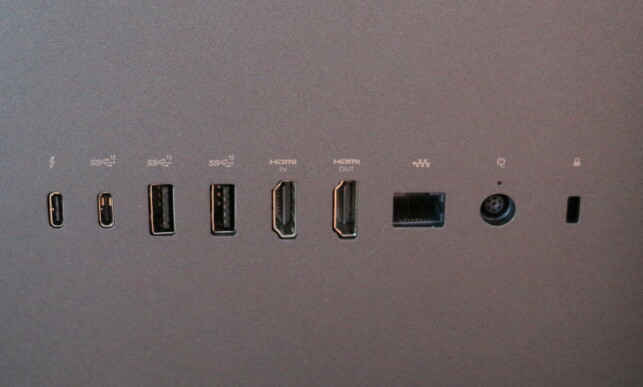 HP Envy 32 AIO har i hvert fall nok av tilkoblingsmuligheter. HP Envy 32 AIO har i hvert fall nok av tilkoblingsmuligheter.