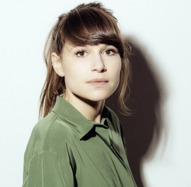 HALVT DANSK: Kathrine er født i Danmark, men flyttet med familien til Nøtterøy utenfor Tønsberg som femåring. FOTO: Anne Valeur, Styling: Mimosa Studio v/ Karoline Bakken Lund og Thea Urdal HALVT DANSK: Kathrine er født i Danmark, men flyttet med familien til Nøtterøy utenfor Tønsberg som femåring. FOTO: Anne Valeur, Styling: Mimosa Studio v/ Karoline Bakken Lund og Thea Urdal