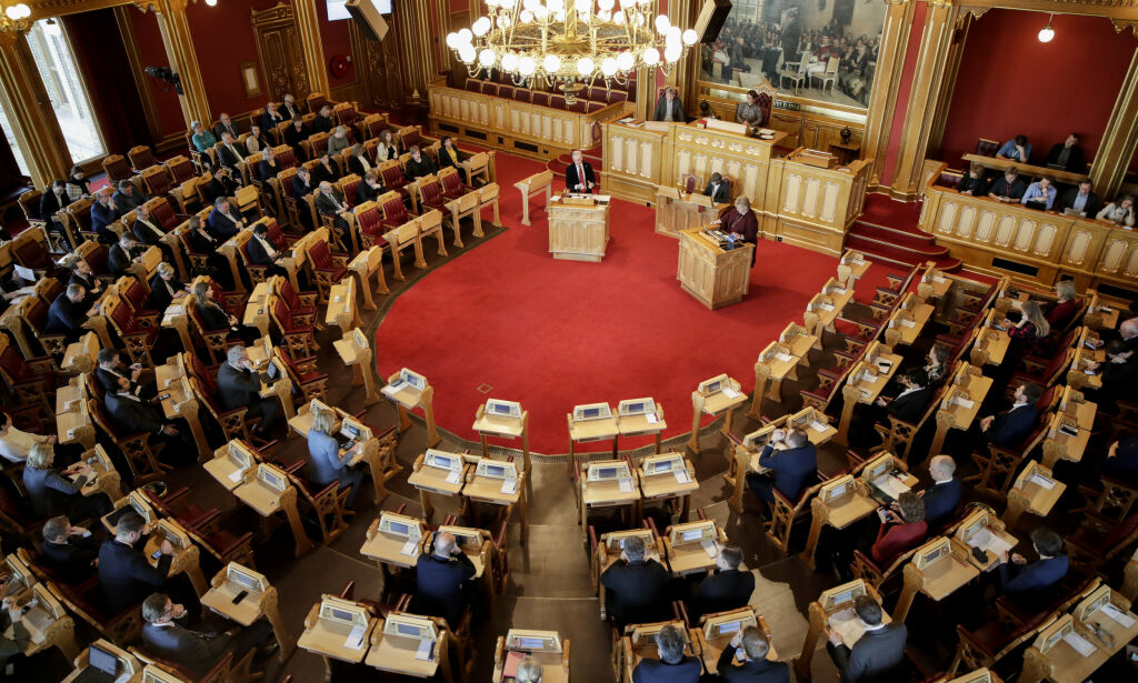 image: Full sal -pleksiglass til 225 000 kr