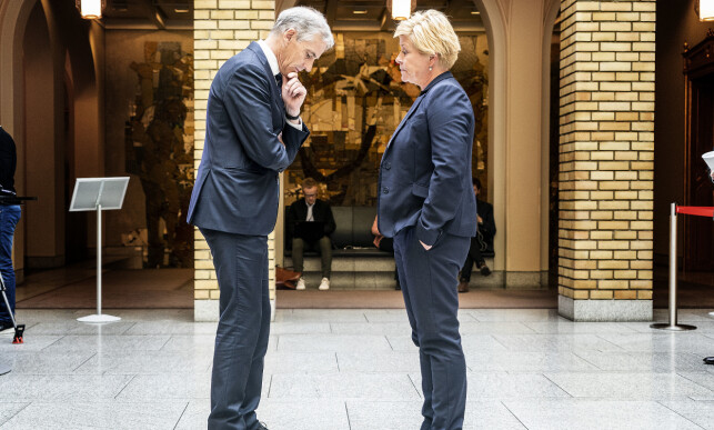 TØFFE TAK: Denne våren har gitt flere eksempler på saker der Ap og Frp har funnet sammen på Stortinget. Foto: Hans Arne Vedlog / Dagbladet TØFFE TAK: Denne våren har gitt flere eksempler på saker der Ap og Frp har funnet sammen på Stortinget. Foto: Hans Arne Vedlog / Dagbladet