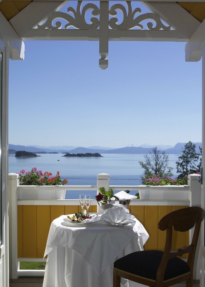 <strong>IDYLL:</strong> Lunsj med utsikt. Vi har jo mye sånt i Norge, men denne er i særklasse. Foto: hotellet <strong>IDYLL:</strong> Lunsj med utsikt. Vi har jo mye sånt i Norge, men denne er i særklasse. Foto: hotellet