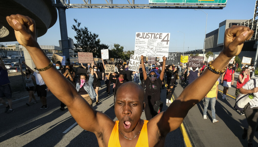 DEMONSTRASJONER: Også i Los Angeles har George Floyds dødsfall skapt store demonstrasjoner. Her fra onsdag 27. mai. Foto: AP DEMONSTRASJONER: Også i Los Angeles har George Floyds dødsfall skapt store demonstrasjoner. Her fra onsdag 27. mai. Foto: AP
