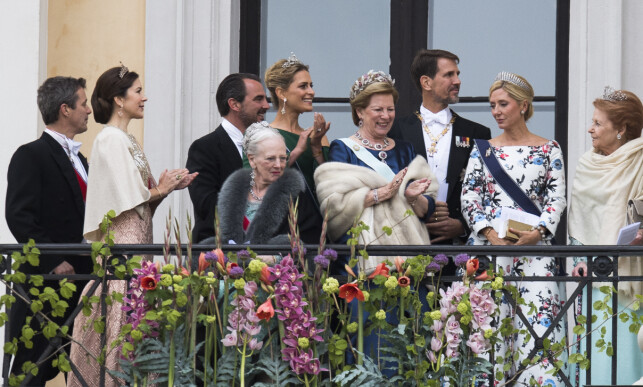 PÅ FEST: Den greske eks-kongefamilien har et nært bånd med den danske kongefamilien. Her er de samlet under kong Harald og dronning Sonjas 80-årsfeiring i mai 2017. Foto: NTB Scanpix PÅ FEST: Den greske eks-kongefamilien har et nært bånd med den danske kongefamilien. Her er de samlet under kong Harald og dronning Sonjas 80-årsfeiring i mai 2017. Foto: NTB Scanpix