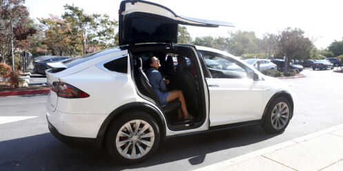 image: Nå blir disse Tesla-modellene minst 50.000 kroner billigere