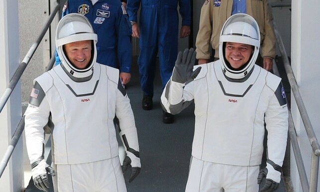 VERDENSROMMET: Det er de to amerikanske astronautene Bob Behnken og Doug Harsley som skal opp i verdensrommet. Foto: AFP. VERDENSROMMET: Det er de to amerikanske astronautene Bob Behnken og Doug Harsley som skal opp i verdensrommet. Foto: AFP.