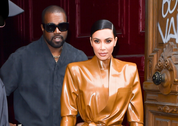 INGEN DANS PÅ ROSER: Kim Kardashian skal ha sett seg lei på ektemannens utspill, og er bekymret for helsen hans og hva han foretar seg. Foto: NTB Scanpix INGEN DANS PÅ ROSER: Kim Kardashian skal ha sett seg lei på ektemannens utspill, og er bekymret for helsen hans og hva han foretar seg. Foto: NTB Scanpix