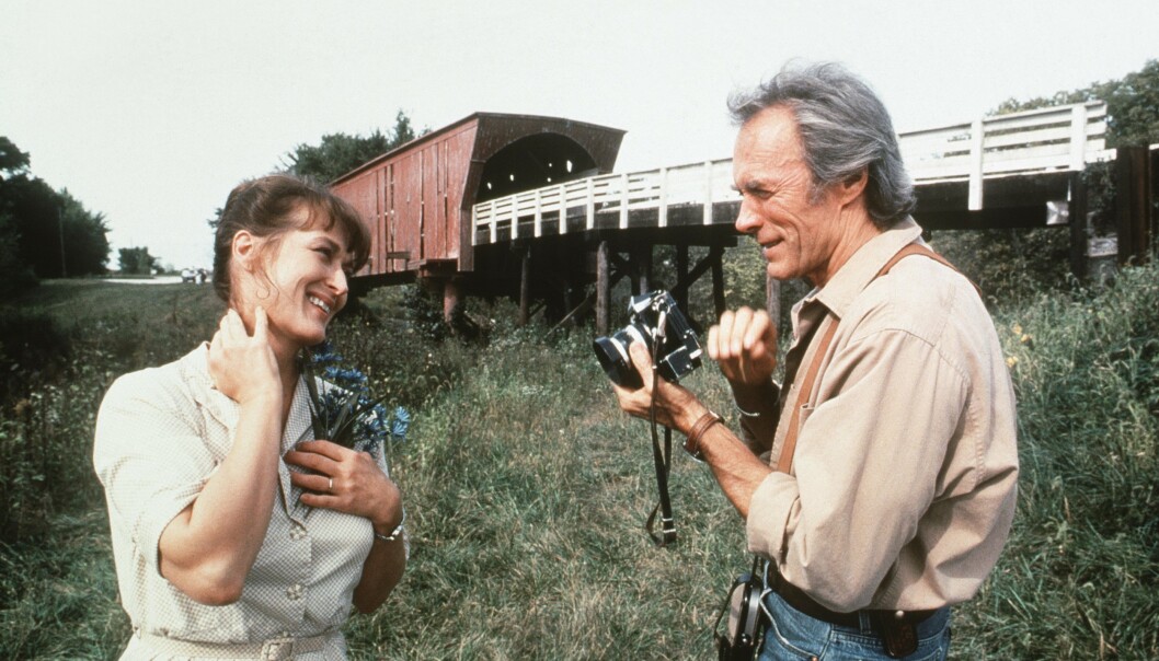 LADDET MØTE: Meryl Streep og Clint Eastwood i minneverdige «Broene i Madison County fra 1995, der Clint også regisserte. FOTO: NTB Scanpix LADDET MØTE: Meryl Streep og Clint Eastwood i minneverdige «Broene i Madison County fra 1995, der Clint også regisserte. FOTO: NTB Scanpix
