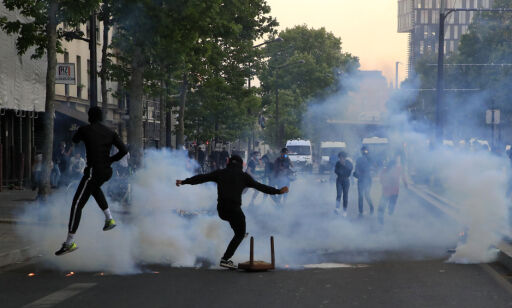 image: Uroen har spredd seg til Paris