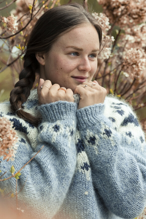 VAR TIDLIG BEKYMRET: - Tanker om framtiden har til nå alltid stresset meg, forteller Åshild. Foto: Astrid Waller VAR TIDLIG BEKYMRET: - Tanker om framtiden har til nå alltid stresset meg, forteller Åshild. Foto: Astrid Waller
