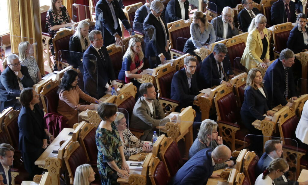 image: Mener pleksiglassene er satt feil vei