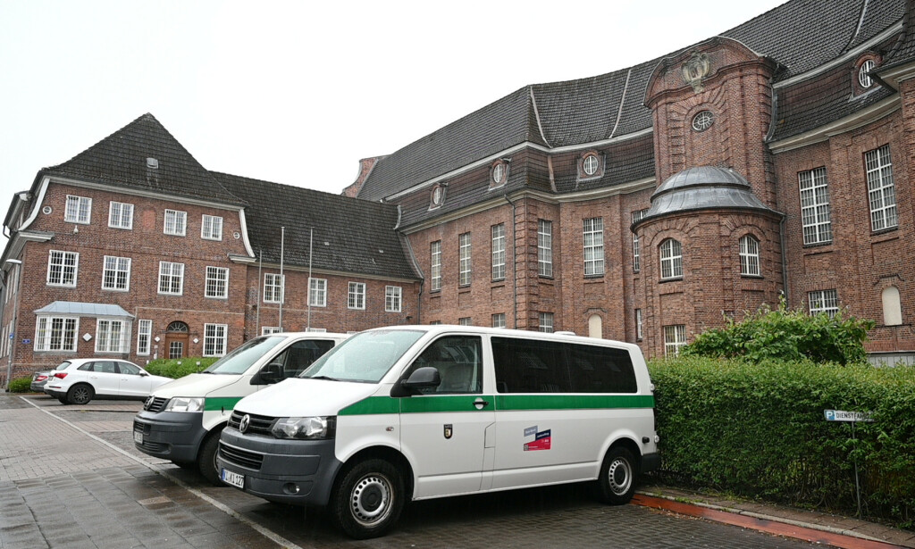I FENGSEL: 43-åringen soner for tida en narkodom i dette fengselet i Kiel. Foto: Fabian Bimmer / Reuters / NTB Scanpix I FENGSEL: 43-åringen soner for tida en narkodom i dette fengselet i Kiel. Foto: Fabian Bimmer / Reuters / NTB Scanpix