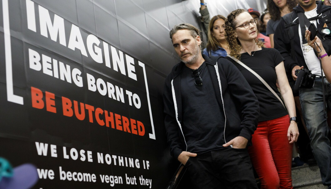 FORKJEMPER: Skuespiller Joaquin Phoenix har engasjert seg sterkt mot kjøttindustrien. FOTO: NTB Scanpix FORKJEMPER: Skuespiller Joaquin Phoenix har engasjert seg sterkt mot kjøttindustrien. FOTO: NTB Scanpix
