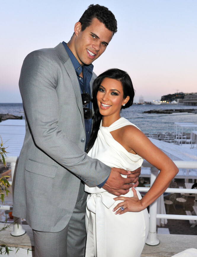 SKILT: Etter 72 dager som rette ektefolk gikk Kim Kardashian og Kris Humphries hver sin vei. Her avbildet i 2011. Foto: NTB Scanpix SKILT: Etter 72 dager som rette ektefolk gikk Kim Kardashian og Kris Humphries hver sin vei. Her avbildet i 2011. Foto: NTB Scanpix
