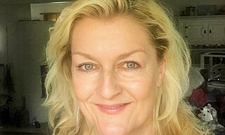 BESTSELGER: Elma Iren Skjåk jobber med hudpleie og forteller at Utroligsalven er en av hennes bestselgere. BESTSELGER: Elma Iren Skjåk jobber med hudpleie og forteller at Utroligsalven er en av hennes bestselgere.