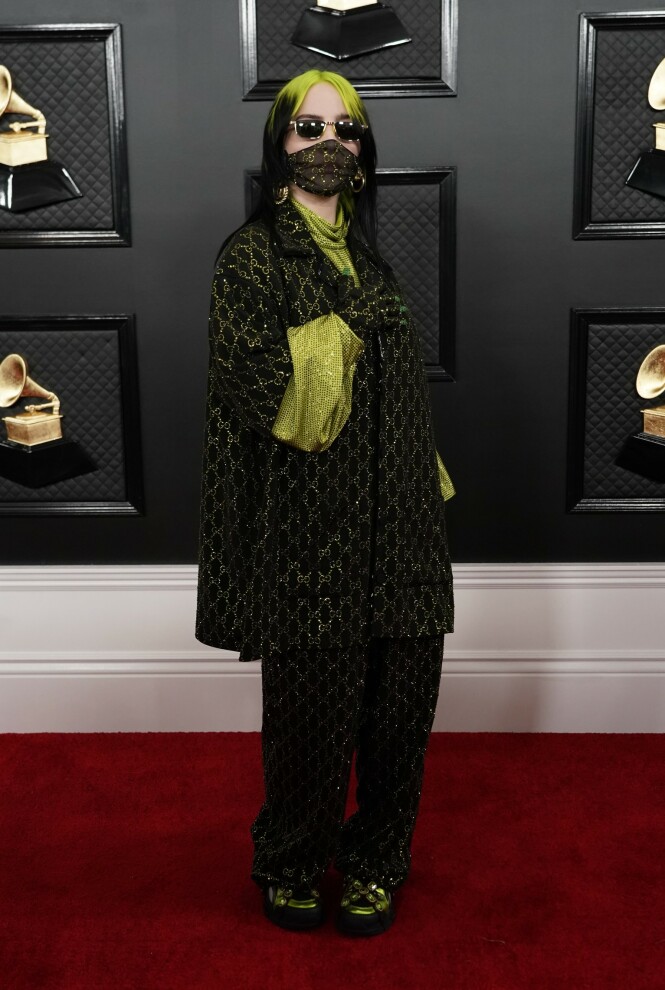 UNIK STIL: Billie Eilish er kjent for å skille seg ut på den røde løperen. Her er hun under årets Oscar-utdeling. Foto: NTB Scanpix UNIK STIL: Billie Eilish er kjent for å skille seg ut på den røde løperen. Her er hun under årets Oscar-utdeling. Foto: NTB Scanpix