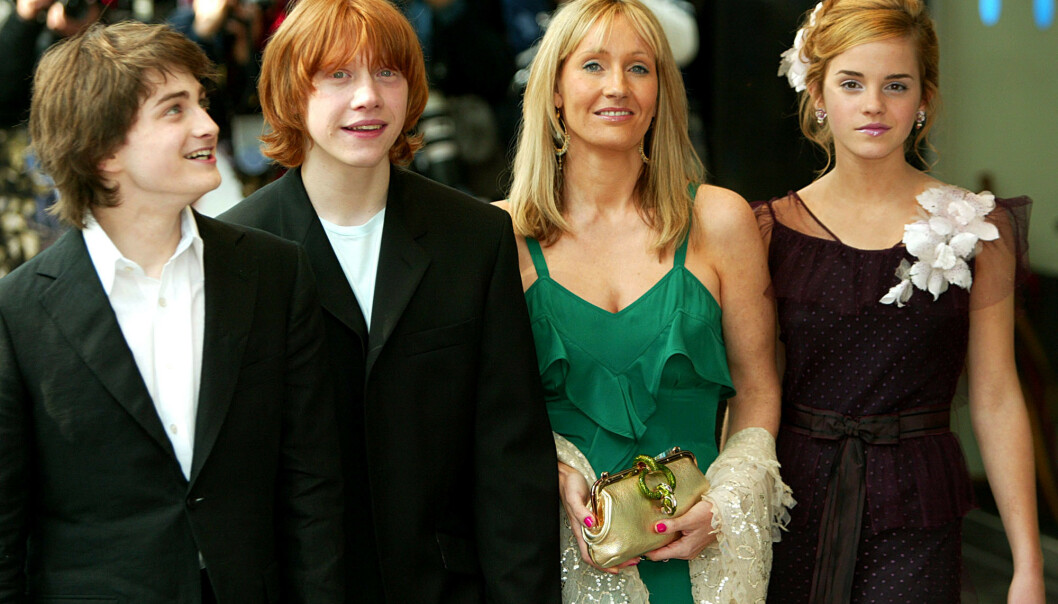 <strong>2004:</strong> Her er Daniel Radcliffe avbildet sammen med Rupert Grint, J.K Rowling og Emma Watson under premieren av «Harry Potter and the Prisoner of Azkaban» i London. Foto: NTB Scanpix <strong>2004:</strong> Her er Daniel Radcliffe avbildet sammen med Rupert Grint, J.K Rowling og Emma Watson under premieren av «Harry Potter and the Prisoner of Azkaban» i London. Foto: NTB Scanpix