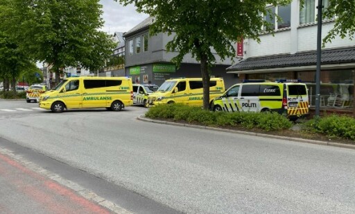 POLITI: Både politi og ambulanse er på stedet. Foto: Ida Tiberg / Sandnesposten POLITI: Både politi og ambulanse er på stedet. Foto: Ida Tiberg / Sandnesposten
