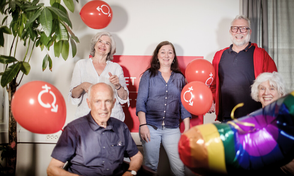 JUBILEUM: Sex om samfunn fyller 50 år i 2021.
Leger fra Sosialistiske legers forening som var med på oppstarten av Sex og samfunn, som på den tiden het Klinikk for seksuell opplysning. JUBILEUM: Sex om samfunn fyller 50 år i 2021.
Leger fra Sosialistiske legers forening som var med på oppstarten av Sex og samfunn, som på den tiden het Klinikk for seksuell opplysning.