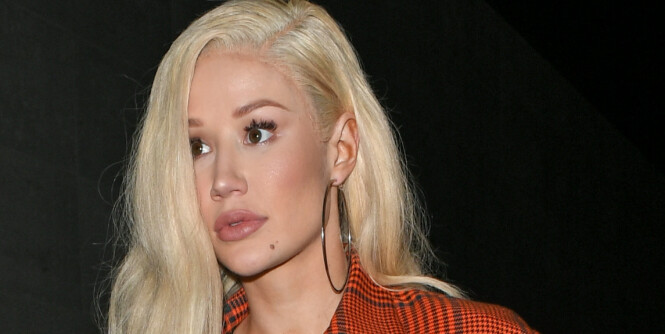 Singer Iggy Azalea pictured leaving BBC building in London
Pictured: Iggy Azalea
Ref: SPL5131680 261119 NON-EXCLUSIVE
Picture by: SplashNews.com
Splash News and Pictures
Los Angeles: 310-821-2666
New York: 212-619-2666
London: +44 (0)20 7644 7656
Berlin: +49 175 3764 166
photodesk@splashnews.com
World Rights,
Singer Iggy Azalea pictured leaving BBC building in London
Pictured: Iggy Azalea
Ref: SPL5131680 261119 NON-EXCLUSIVE
Picture by: SplashNews.com
Splash News and Pictures
Los Angeles: 310-821-2666
New York: 212-619-2666
London: +44 (0)20 7644 7656
Berlin: +49 175 3764 166
photodesk@splashnews.com
World Rights,