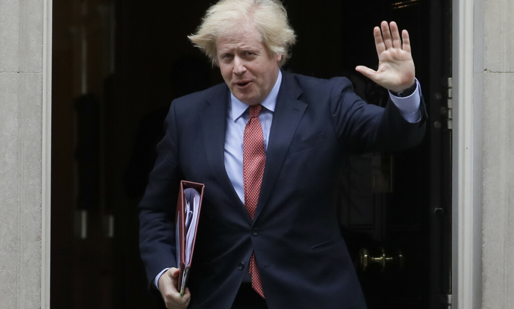 Statsminister Boris Johnson kaller myndighetenes koronainnsats imponerende, til tross for at Storbritannia nå har flest dødsfall i Europa. Foto: AP / NTB scanpix Statsminister Boris Johnson kaller myndighetenes koronainnsats imponerende, til tross for at Storbritannia nå har flest dødsfall i Europa. Foto: AP / NTB scanpix