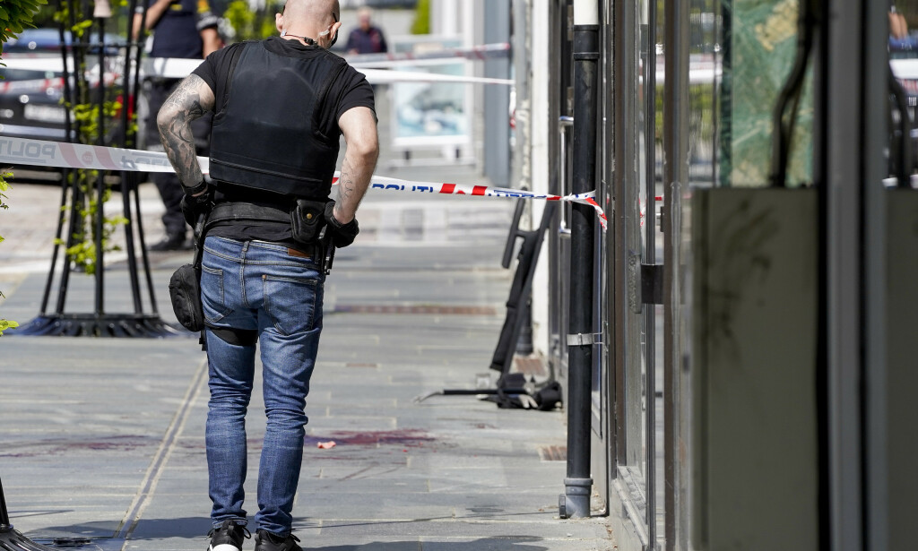 MIDT PÅ LYSE DAGEN: 35 år gamle Kjartan Slettemoen Hodne ble knivstukket i Haraldsgata midt i Haugesund sentrum. Flere ble vitner til hendelsen. Foto: Jan Kåre Ness / NTB scanpix MIDT PÅ LYSE DAGEN: 35 år gamle Kjartan Slettemoen Hodne ble knivstukket i Haraldsgata midt i Haugesund sentrum. Flere ble vitner til hendelsen. Foto: Jan Kåre Ness / NTB scanpix