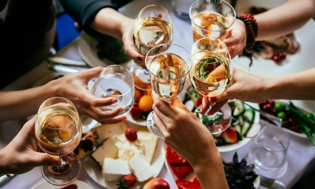 SJØMAT: Chablis-vinene får en ren, frisk stil som gjør de meget egnede å kombinere med et variert spekter av fisk, skjell og skalldyr. Foto: Shutterstock/NTB Scanpix SJØMAT: Chablis-vinene får en ren, frisk stil som gjør de meget egnede å kombinere med et variert spekter av fisk, skjell og skalldyr. Foto: Shutterstock/NTB Scanpix