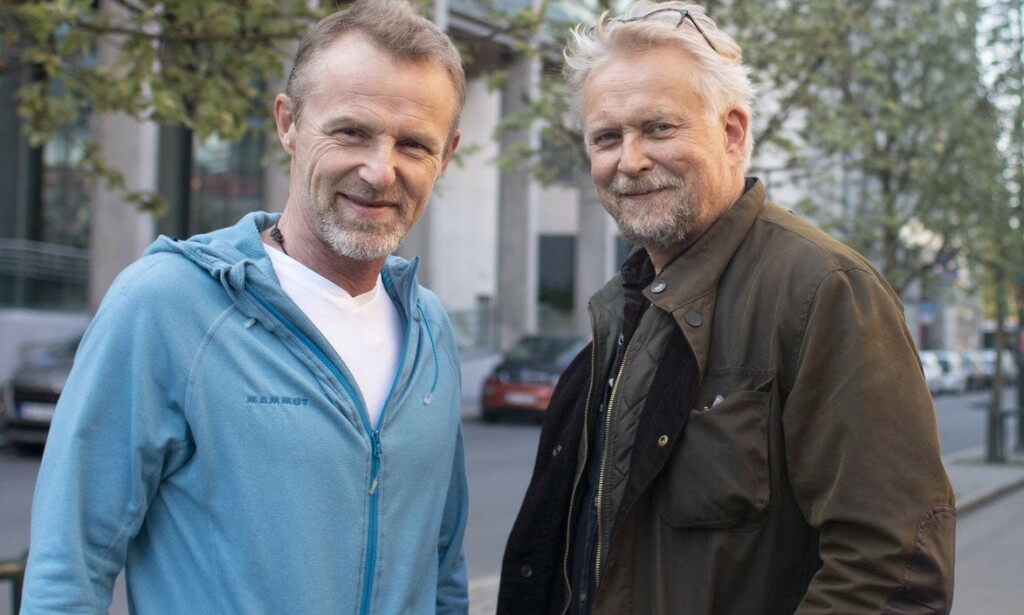 BRENNAKTUELL: Jo Nesbøs tolvte bok om Harry Hole, Kniv, er endelig tilgjengelig som lydbok, lest av skuespiller Dennis Storhøi. BRENNAKTUELL: Jo Nesbøs tolvte bok om Harry Hole, Kniv, er endelig tilgjengelig som lydbok, lest av skuespiller Dennis Storhøi.