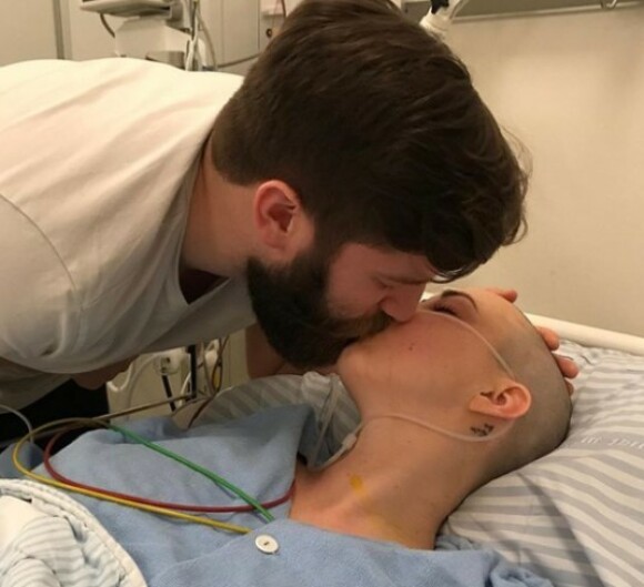 SYK: I desember 2018 skjønte danske Anne Smidt at noe var galt. Ett år senere fikk hun beskjed om at hun hadde uhelbredelig kreft. FOTO: Privat SYK: I desember 2018 skjønte danske Anne Smidt at noe var galt. Ett år senere fikk hun beskjed om at hun hadde uhelbredelig kreft. FOTO: Privat