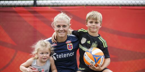 image: Advarer: - Barn må få spille