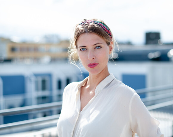 BYTTET BEITE: - Jeg er altfor lite god på å komme meg ut av komfortsonen, sier Helena til KK. Nå har hun byttet bransje og angrer ikke. Foto: Ina Strøm BYTTET BEITE: - Jeg er altfor lite god på å komme meg ut av komfortsonen, sier Helena til KK. Nå har hun byttet bransje og angrer ikke. Foto: Ina Strøm