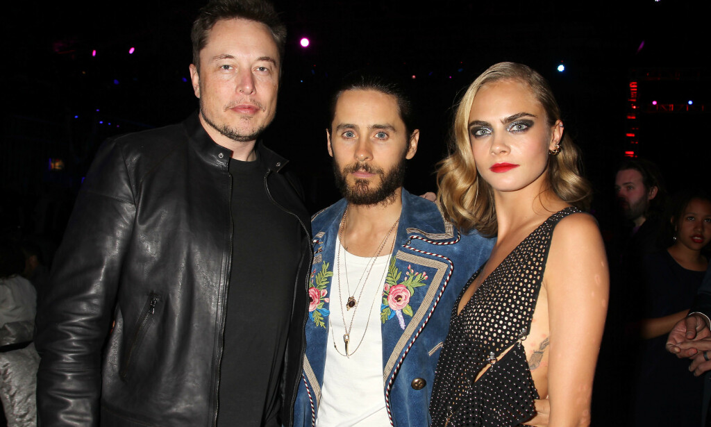 TREKANTDRAMA: Her er Elon Musk avbildet sammen med Jared Leto (midten) og Cara Delevingne i 2016. Nå hevder Johnny Depp at ekskona Amber Heard har hatt trekant med Musk og Delevingne. Foto: NTB Scanpix TREKANTDRAMA: Her er Elon Musk avbildet sammen med Jared Leto (midten) og Cara Delevingne i 2016. Nå hevder Johnny Depp at ekskona Amber Heard har hatt trekant med Musk og Delevingne. Foto: NTB Scanpix