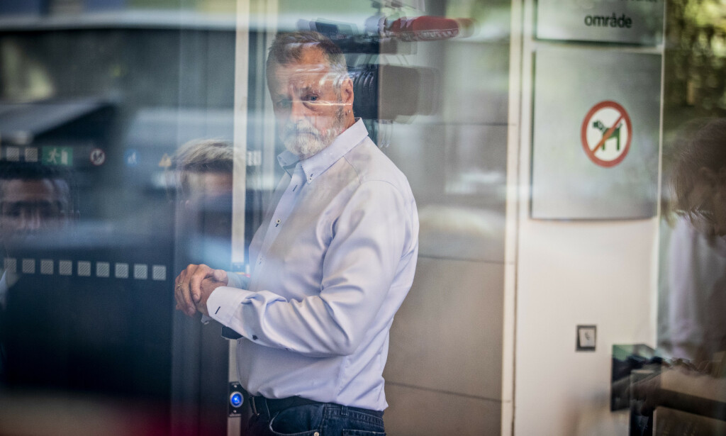 DOMMENS DAG: Eirik Jensen på vei inn til sikkerhetskontrollen i tinghuset. Foto: Bjørn Langsem / Dagbladet DOMMENS DAG: Eirik Jensen på vei inn til sikkerhetskontrollen i tinghuset. Foto: Bjørn Langsem / Dagbladet