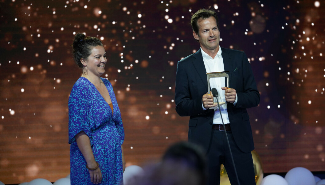 TV-ØYEBLIKK: Jon Almaas vant for det berømte ulvekysset. Foto: NTB Scanpix TV-ØYEBLIKK: Jon Almaas vant for det berømte ulvekysset. Foto: NTB Scanpix