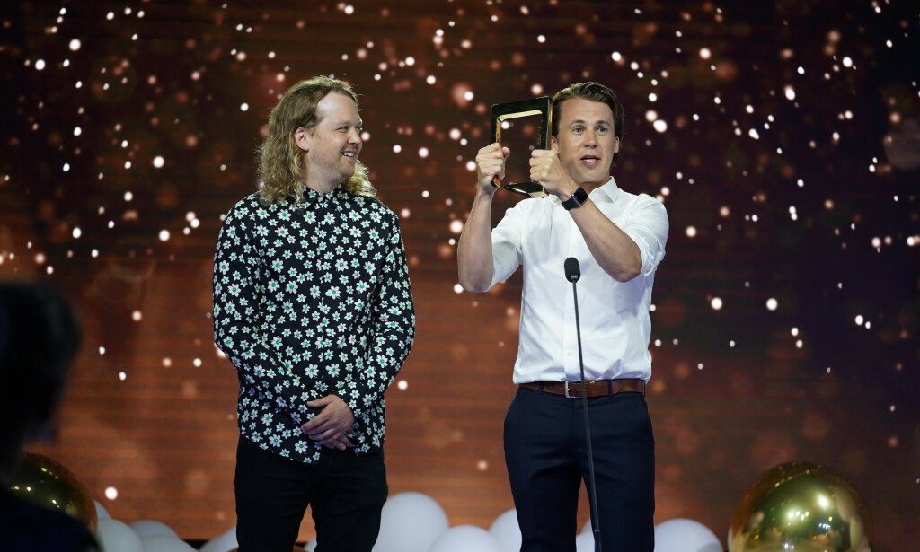 UNDERHOLDNING: Kongen befaler vant, og Bård Ylvisåker tok imot prisen på vegne av programmet. Foto: NTB Scanpix UNDERHOLDNING: Kongen befaler vant, og Bård Ylvisåker tok imot prisen på vegne av programmet. Foto: NTB Scanpix