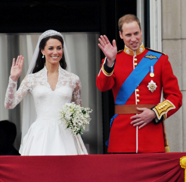 TRONARVING: En dag vil prins William arve tronen, og et nytt liv de færreste av oss kan sammenligne starter for han og Kate. Foto: NTB Scanpix TRONARVING: En dag vil prins William arve tronen, og et nytt liv de færreste av oss kan sammenligne starter for han og Kate. Foto: NTB Scanpix