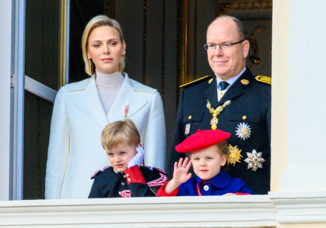 TVILLINGFORELDRE: Charlène og Albert har tvillingene Jacques og Gabriella sammen. Foto: NTB Scanpix TVILLINGFORELDRE: Charlène og Albert har tvillingene Jacques og Gabriella sammen. Foto: NTB Scanpix
