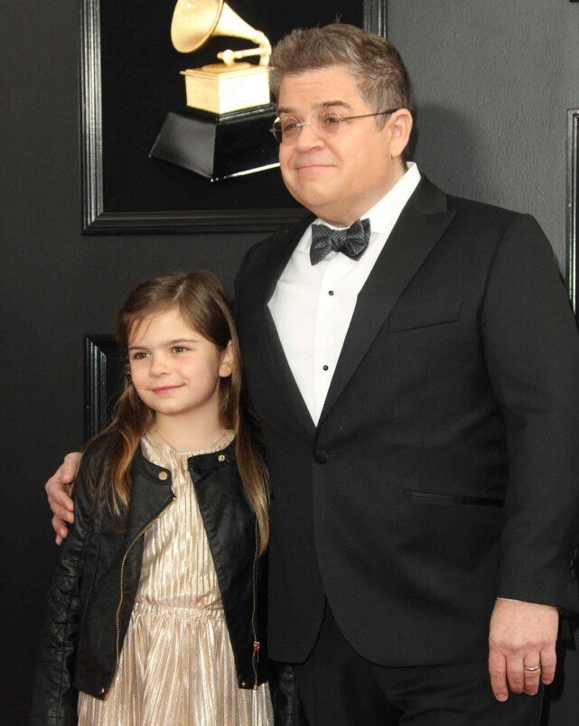 MISTET MORA: Oswalts datter, Alice, har måttet vokse opp uten mora si. Her er far og datter avbildet under Grammy-utdelinga i 2019. Foto: NTB Scanpix MISTET MORA: Oswalts datter, Alice, har måttet vokse opp uten mora si. Her er far og datter avbildet under Grammy-utdelinga i 2019. Foto: NTB Scanpix