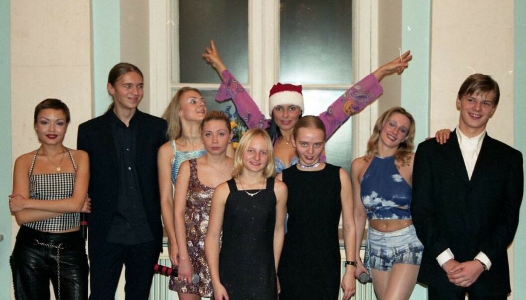 BEKREFTET: Den russiske popgruppa Strelki har bekreftet at bildet er autentisk. De hevder derimot at de ikke visste at det var Putins døtre de spilte for. Foto: Sergej Pugatsjov BEKREFTET: Den russiske popgruppa Strelki har bekreftet at bildet er autentisk. De hevder derimot at de ikke visste at det var Putins døtre de spilte for. Foto: Sergej Pugatsjov