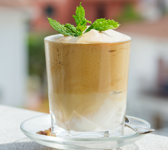 Dalgona lages av pulverkaffe. Foto: Shutterstock/NTB Scanpix Dalgona lages av pulverkaffe. Foto: Shutterstock/NTB Scanpix